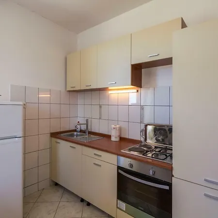 Apartman Lenko * Komiža